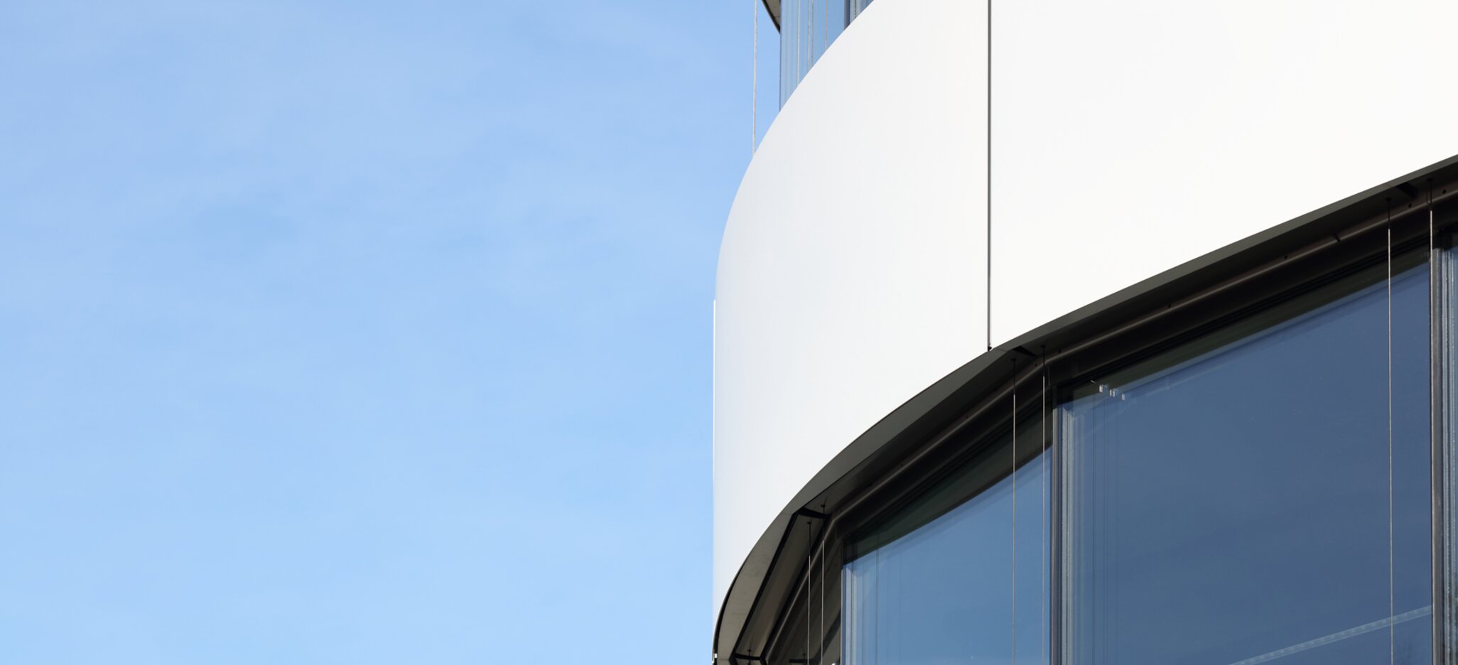 "I Live Tower"; powder coated surface by POHL Facades