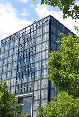 "Deutsche Börse Frankfurt"; amazing powder-coated individual facade