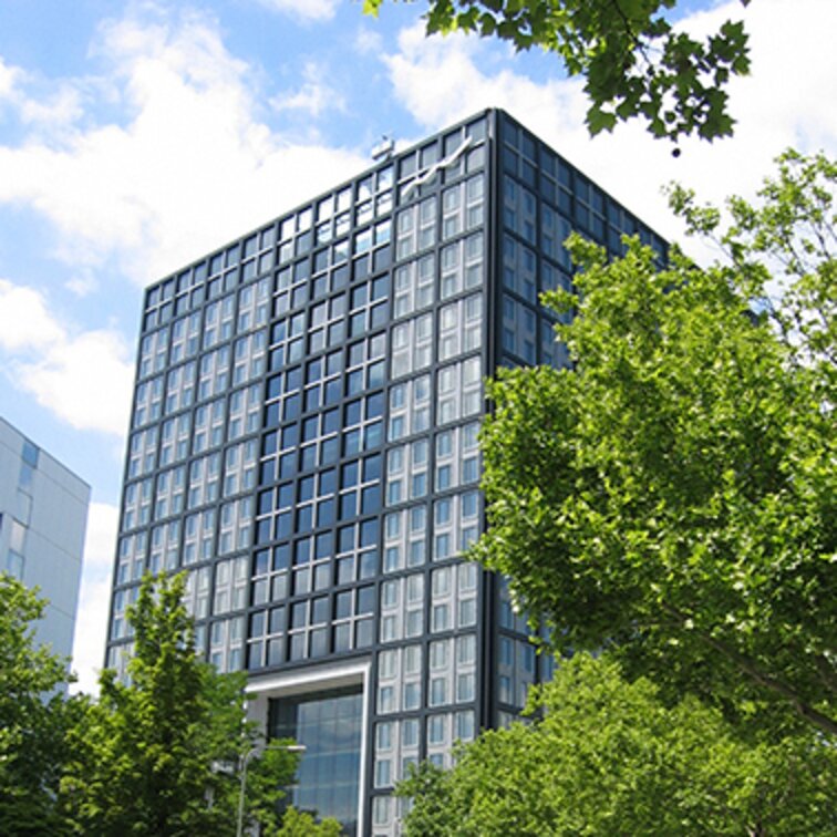 "Deutsche Börse Frankfurt"; amazing powder-coated individual facade