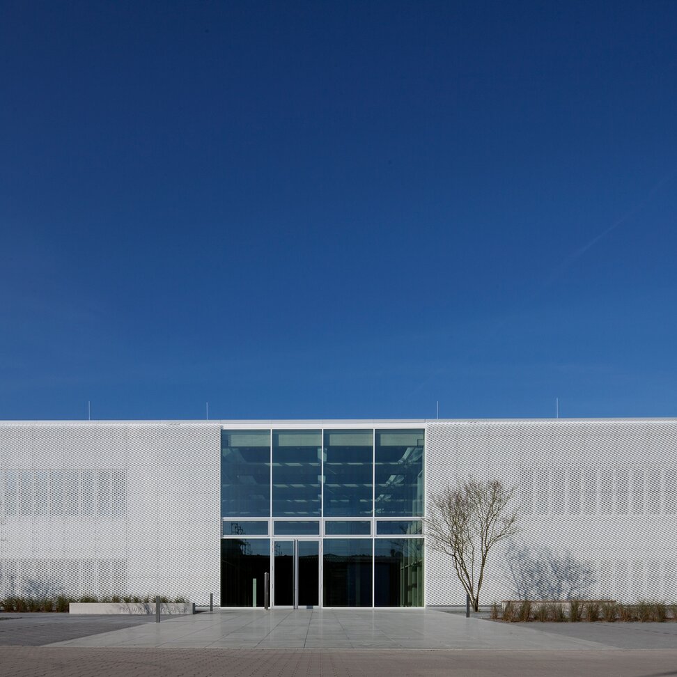 project image, facade cladding "Firmenzentrale Lemken", aluminium, expanded metall, POHL Ecopanel EM