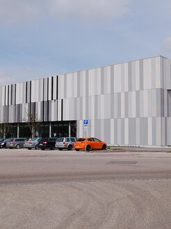 "Maschinenbauschule Ansbach" aluminium facade cladding
