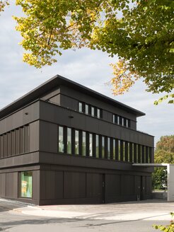 "Gesundheitshaus Kettwig"; POHL Europanel system facade | © DEIMEL + WITTMAR Architekturfotografie