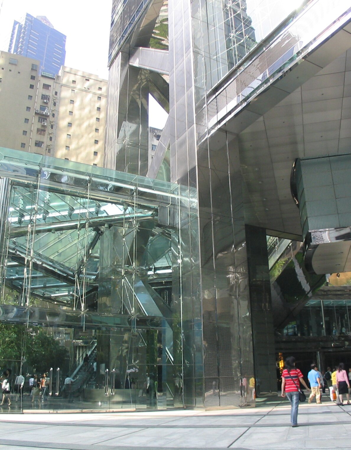 "The Center" facade construction, stainless steel, Hong Kong